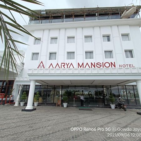 Hotel Aarya Mansion Vaccinated Staff à Hassan Extérieur photo